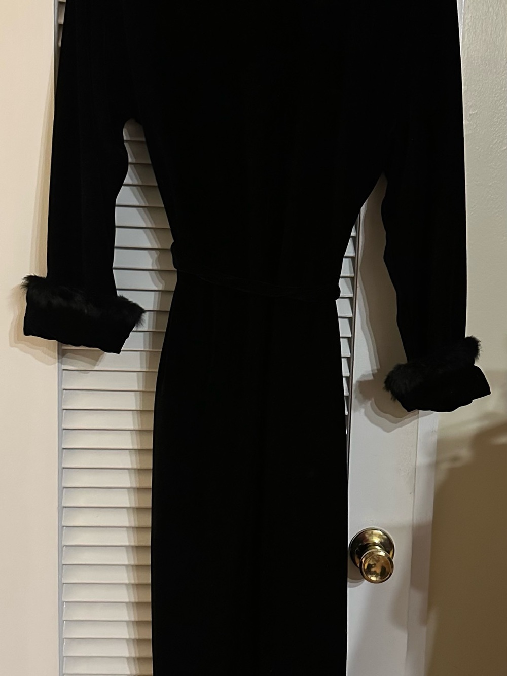 Jasmine Rose Black Velvet Long Sleeve Robe with Faux Fur Cuffs